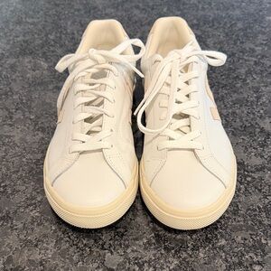 Veja Women Esplar Sneakers Extra White/Sable Sneakers- Sz 9 (40)